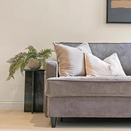 Spacious In Leeds Fst Wifi Apartment *