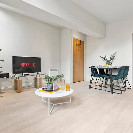 Spacious In Leeds Fst Wifi Leeds (West Yorkshire)