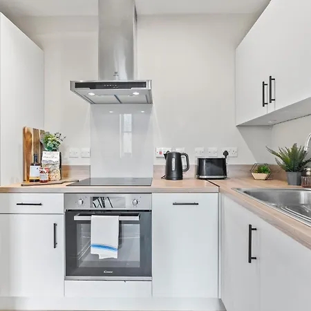 Spacious In Leeds Fst Wifi * Leeds (West Yorkshire)