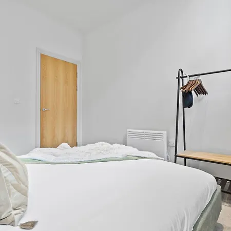 Apartment Spacious In Leeds Fst Wifi *